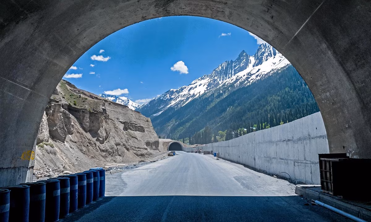 Aut Tunnel