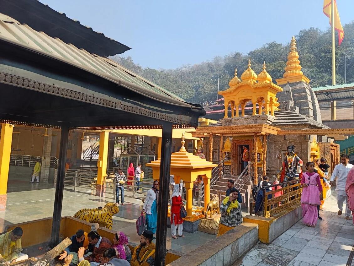 Shri Baglamukhi Temple