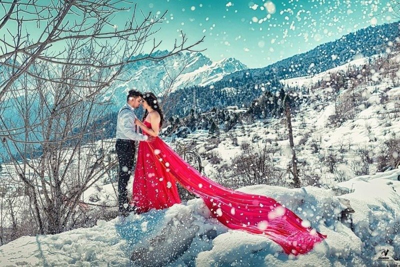 Kashmir honeymoon packages